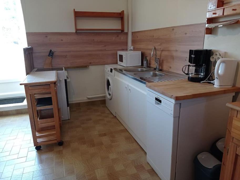 Photo of Kitchen in Saint-Bazile-de-Meyssac