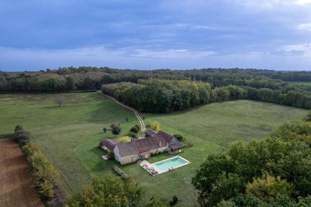 Photo of Outdoor in Sainte-Alvere-Saint-Laurent-les-Batons
