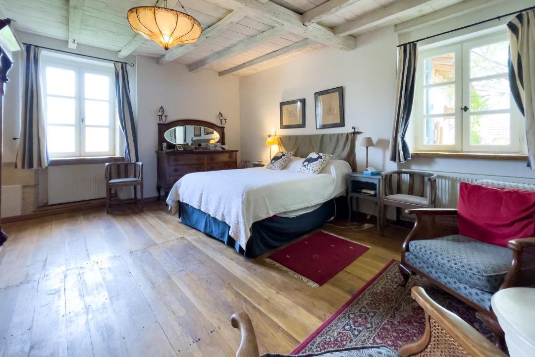 Photo of Livingroom in Sainte-Alvere-Saint-Laurent-les-Batons