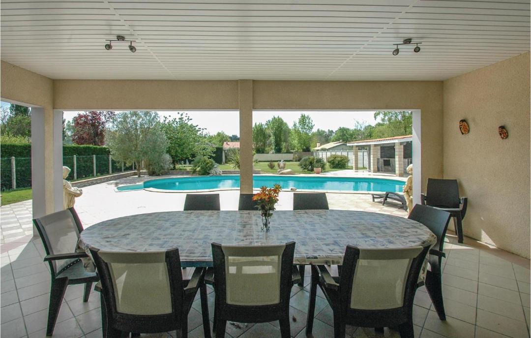 Photo of Patio Balcony in Saint-Vivien-de-Medoc