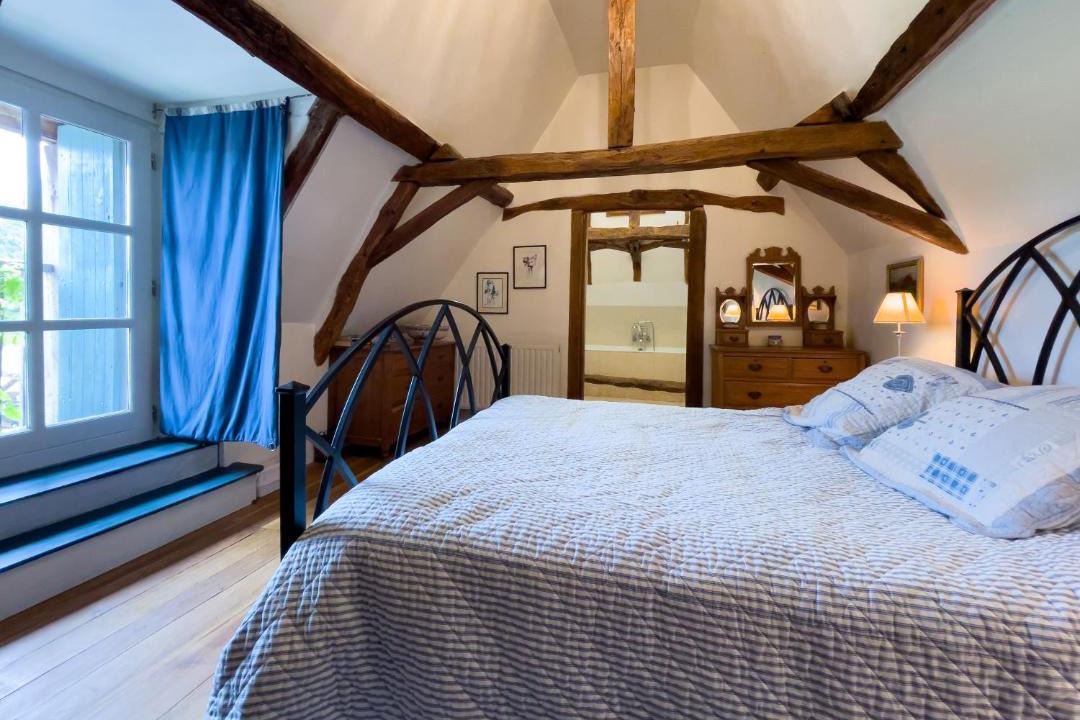 Photo of Bedroom in Sainte-Alvere-Saint-Laurent-les-Batons