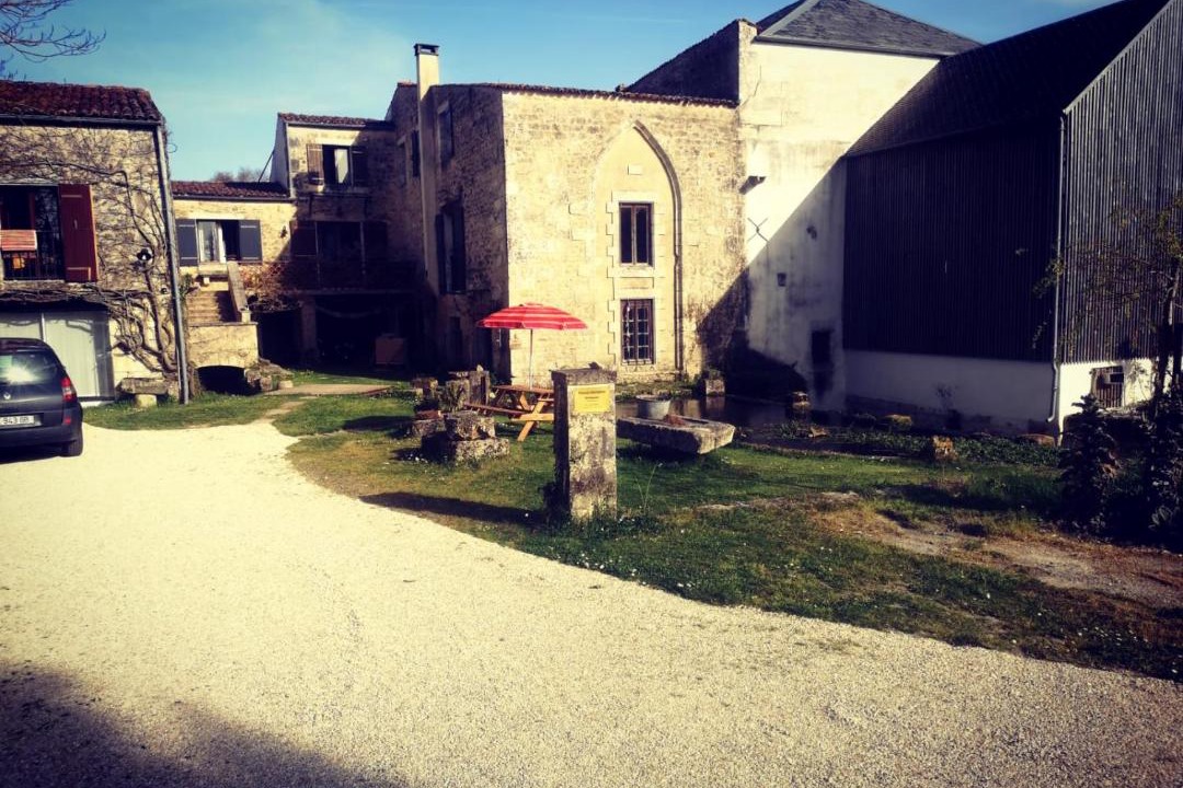 Photo of Buildings in Annepont