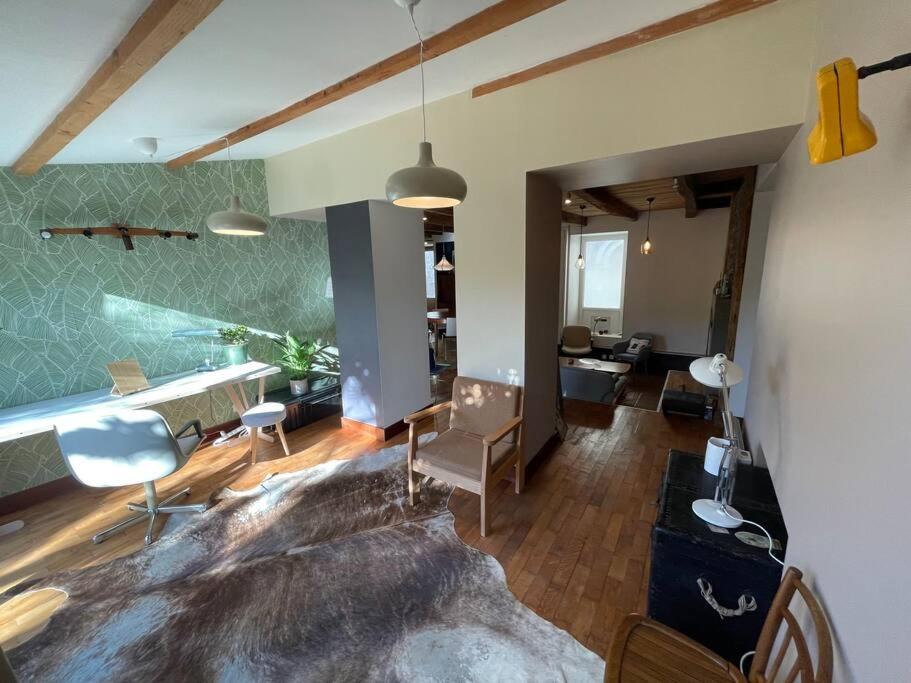 Photo of Livingroom in Bonneuil-Matours
