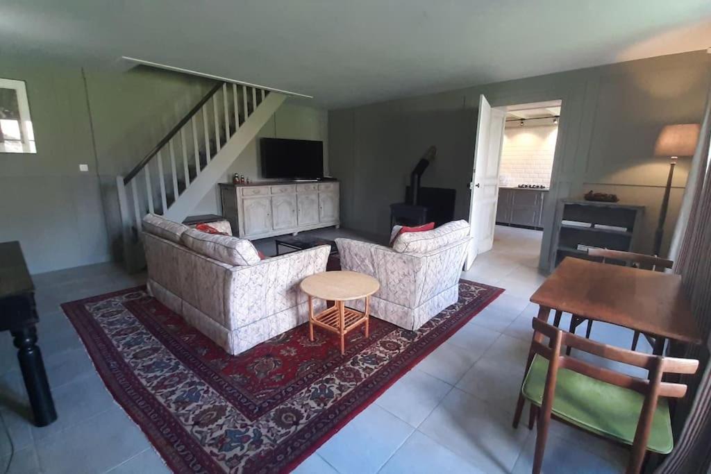 Photo of Livingroom in Criteuil-la-Magdeleine
