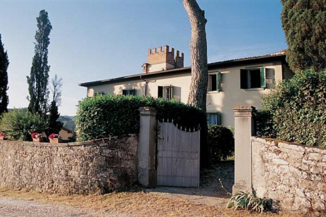 Photo of Buildings in Sagginale