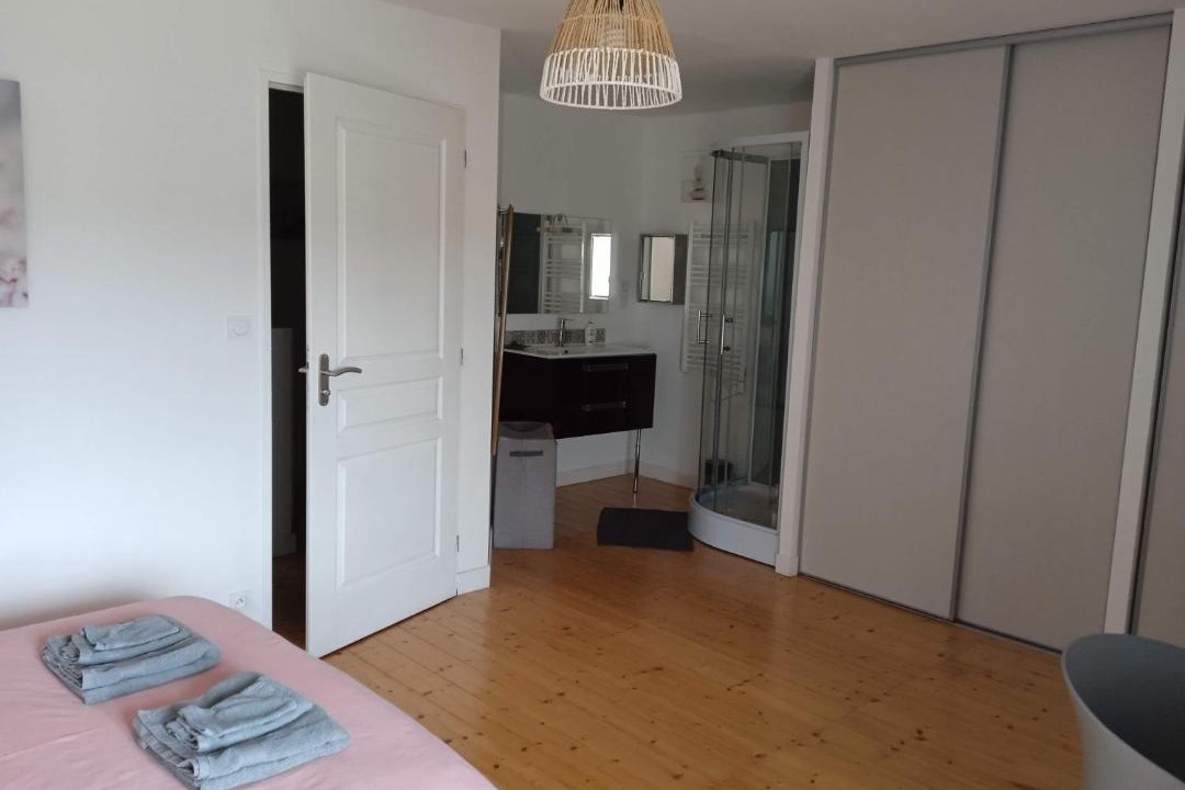 Photo of Bedroom in Hiersac