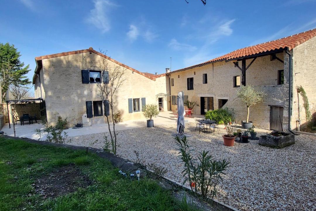 Photo of Buildings in Mareuil