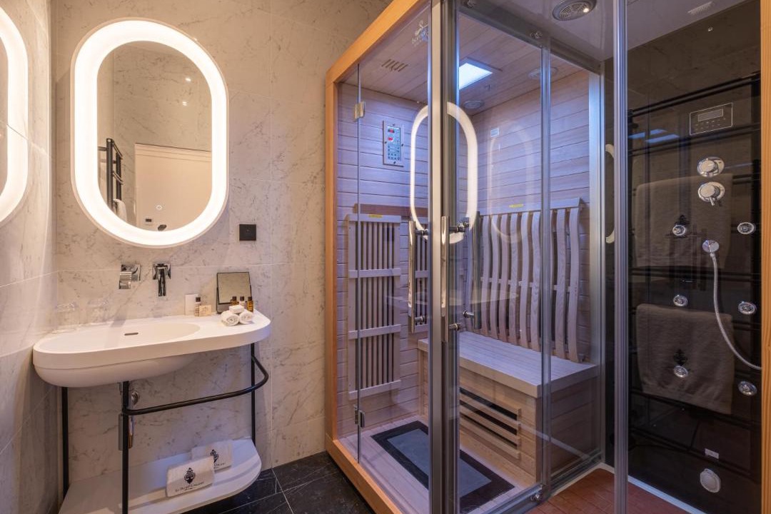 Photo of Bathroom in Saint Seurin - Fondaudege