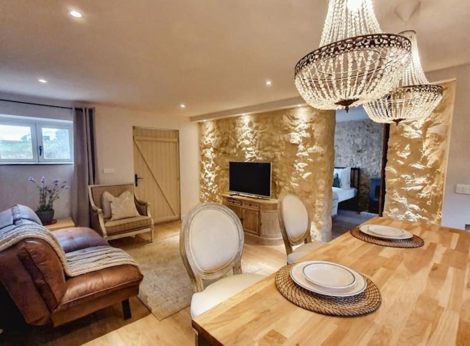 Photo of Livingroom in Beaumont-du-Perigord