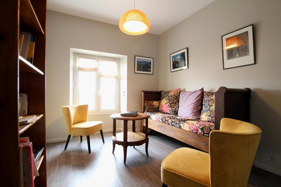 Photo of Livingroom in Lay-Lamidou