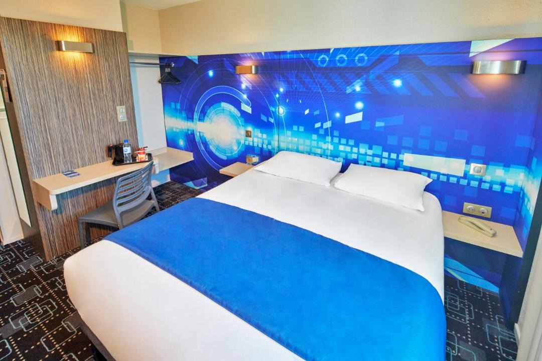 Photo of Bedroom in Chasseneuil-du-Poitou