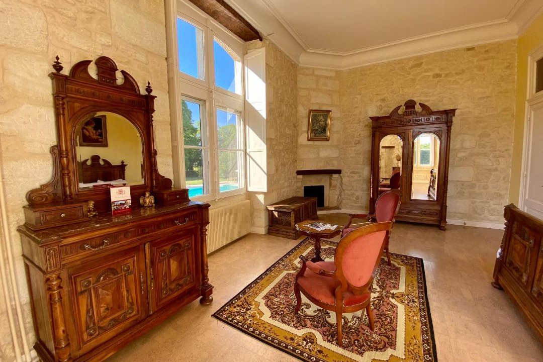 Photo of Livingroom in Blaye