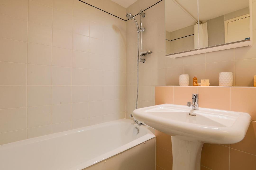 Photo of Bathroom in Les Portes-en-Re