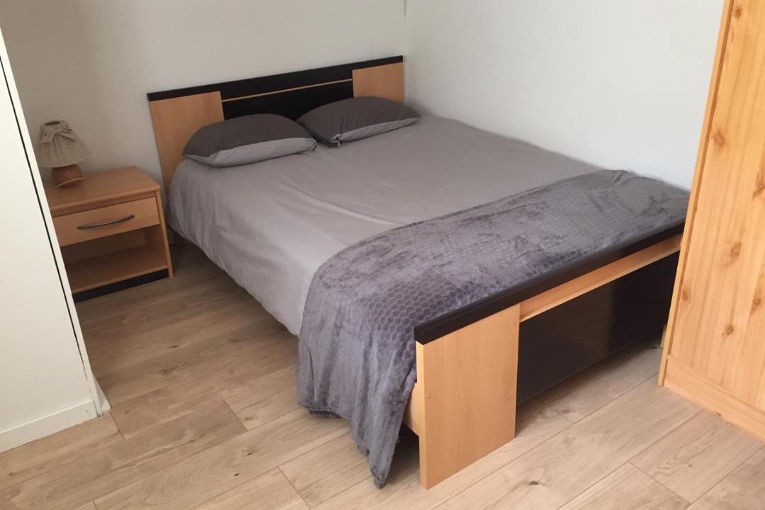 Photo of Bedroom in Pouancay