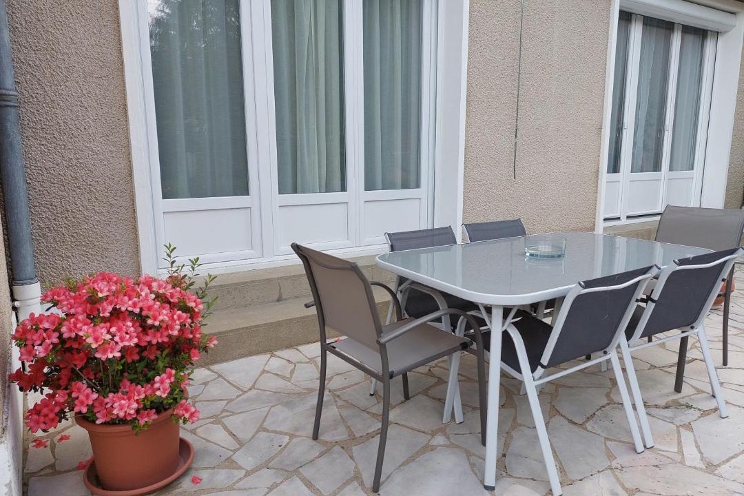 Photo of Patio Balcony in Saulge
