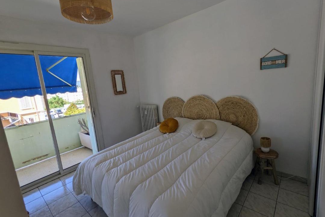 Photo of Bedroom in Hyeres City Centre