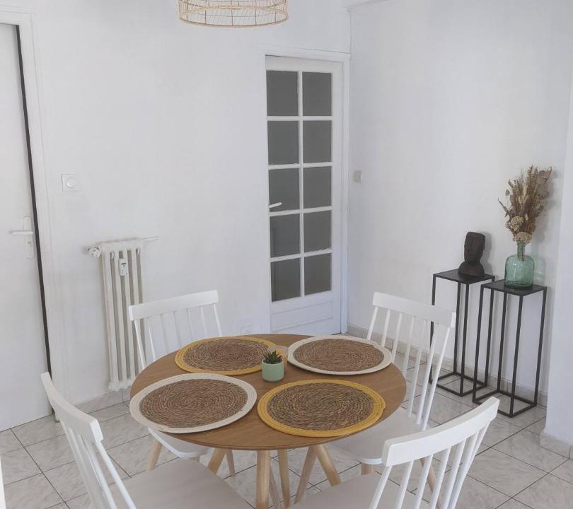 Photo of Livingroom in Hyeres City Centre