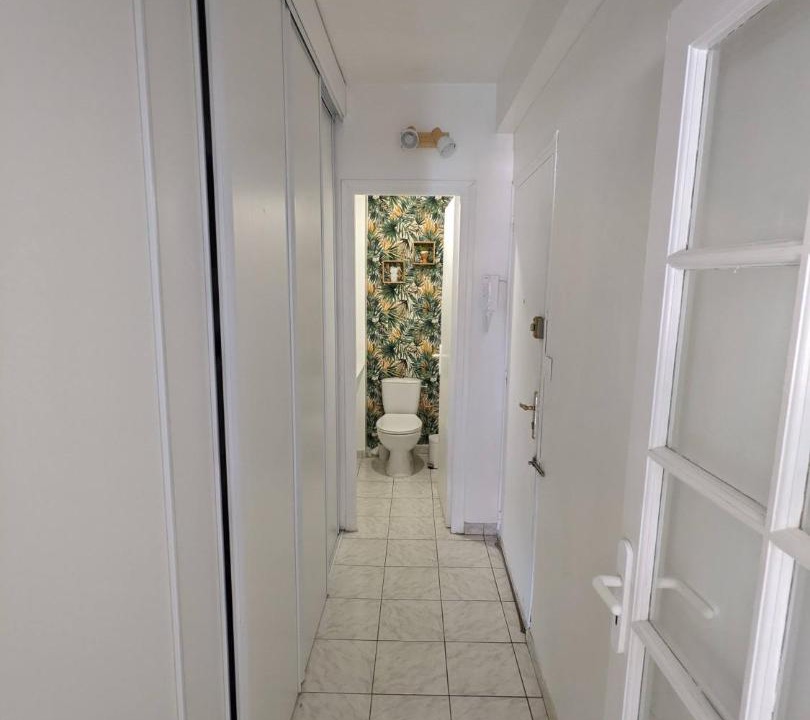 Photo of Bathroom in Hyeres City Centre