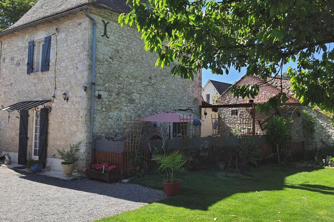Photo of Others in Saint-Aubin-de-Lanquais