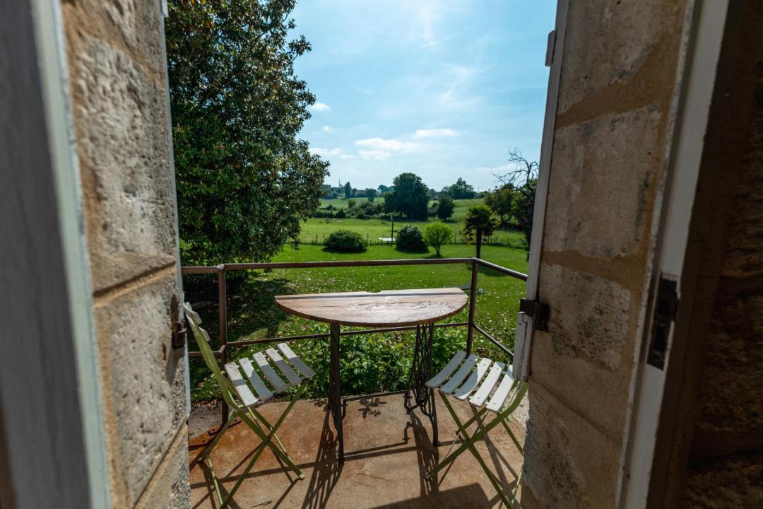 Photo of Patio Balcony in Bourg-sur-Gironde