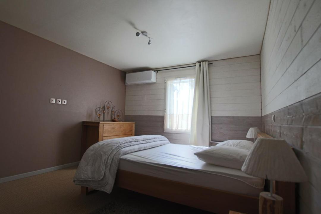 Photo of Bedroom in Etaules