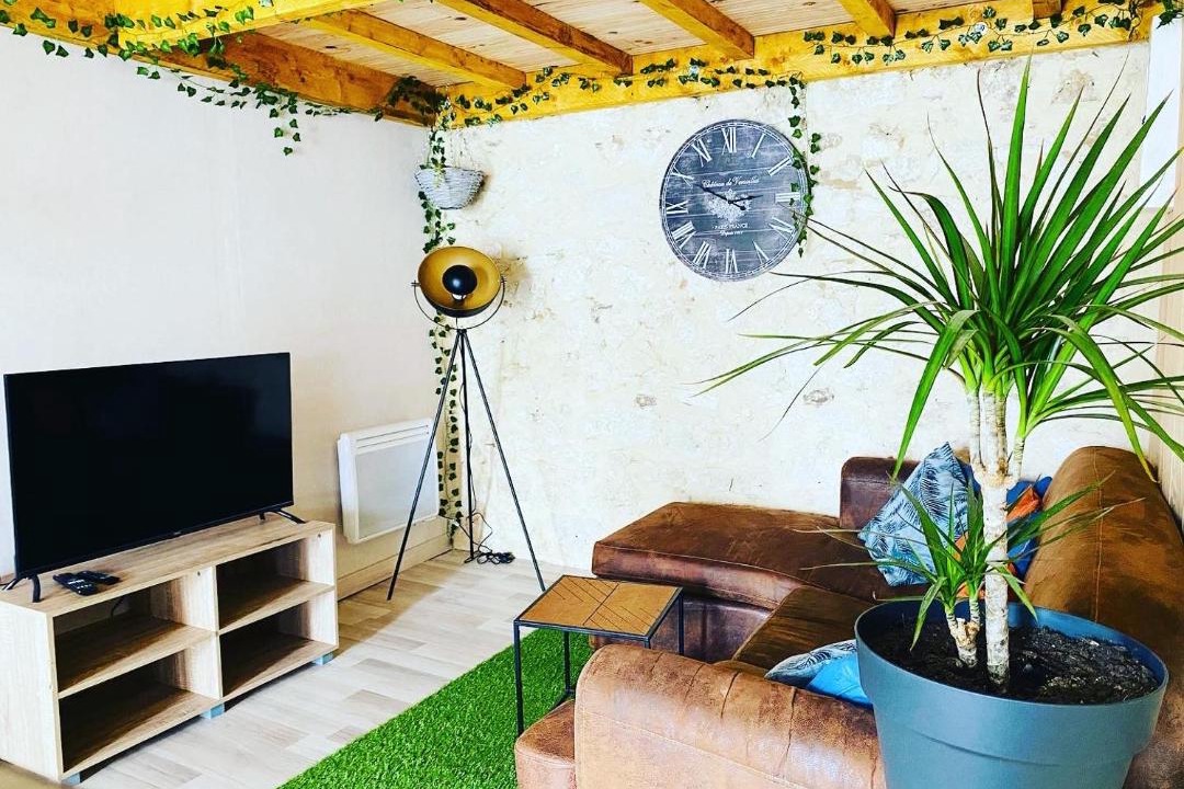 Photo of Livingroom in Saint-Andre-et-Appelles