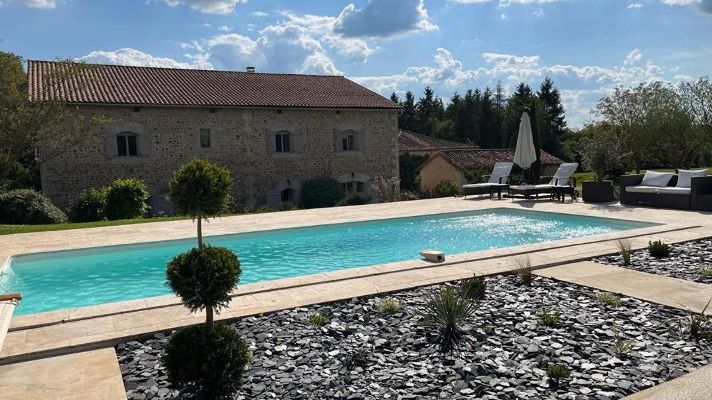 Photo of Others in Marillac-le-Franc