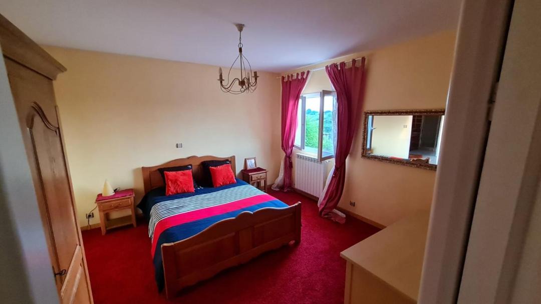 Photo of Bedroom in Saint-Sulpice-et-Cameyrac