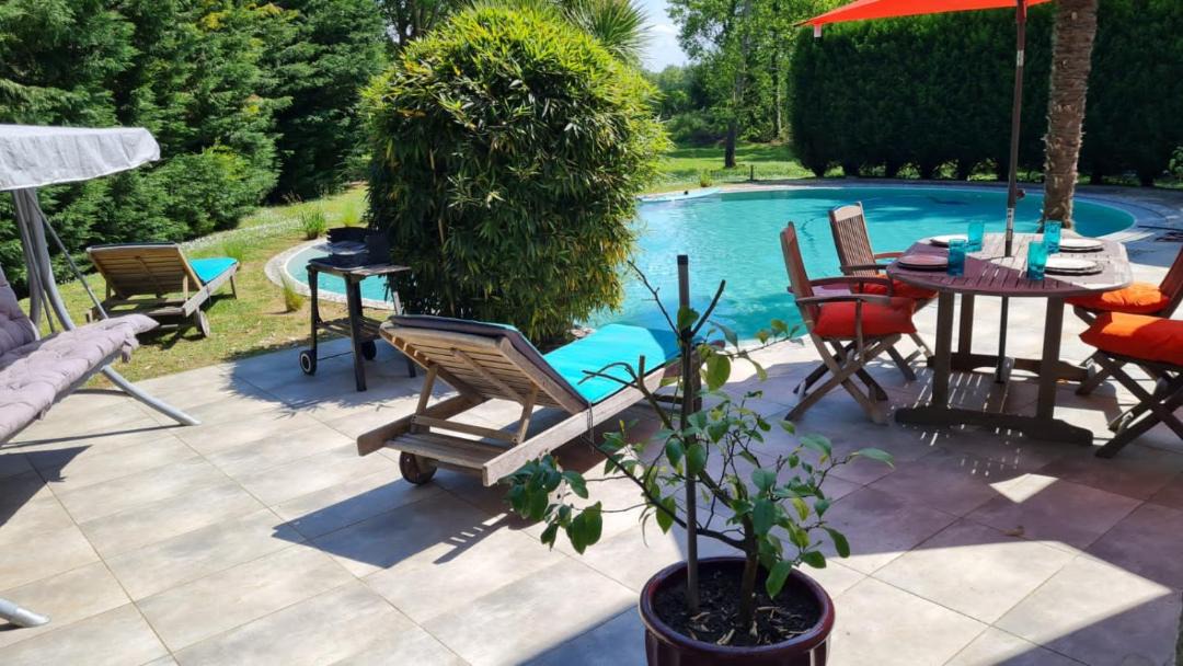 Photo of Patio Balcony in Saint-Sulpice-et-Cameyrac