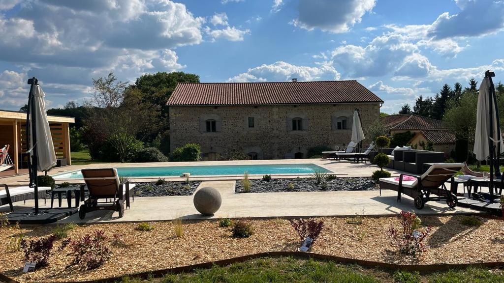 Photo of Others in Marillac-le-Franc