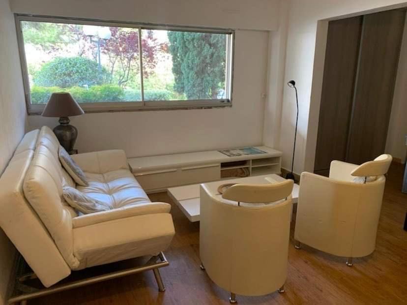Photo of Livingroom in Hyeres City Centre