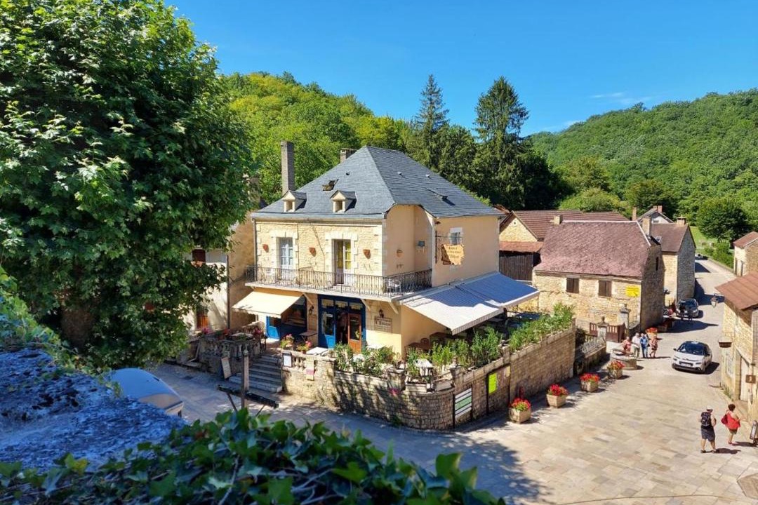 Photo of Others in Saint-Amand-de-Coly