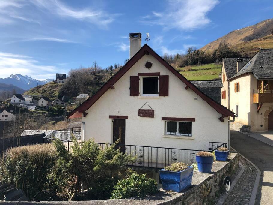 Photo of Buildings in Aydius