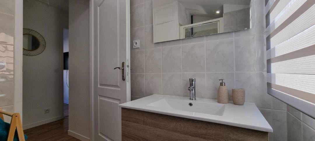 Photo of Bathroom in Surgeres
