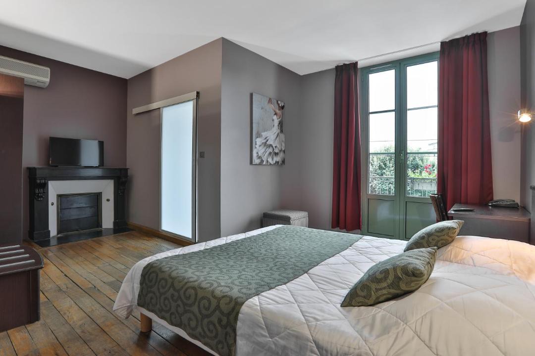 Photo of Bedroom in Brantome-en-Perigord