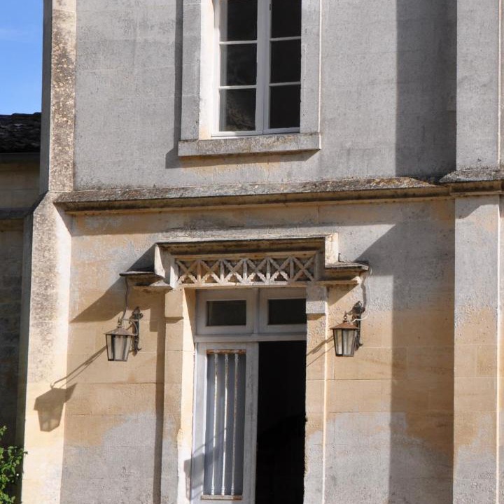 Photo of Buildings in Saint-Thomas-de-Conac
