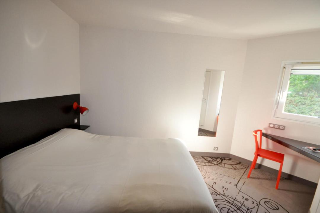 Photo of Bedroom in Limoges
