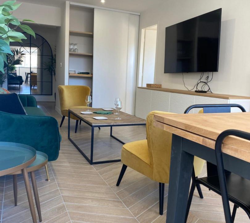 Photo of Livingroom in Le Mourillon