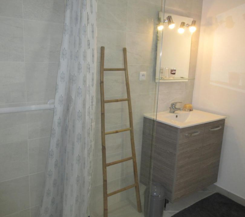 Photo of Bathroom in Saintes