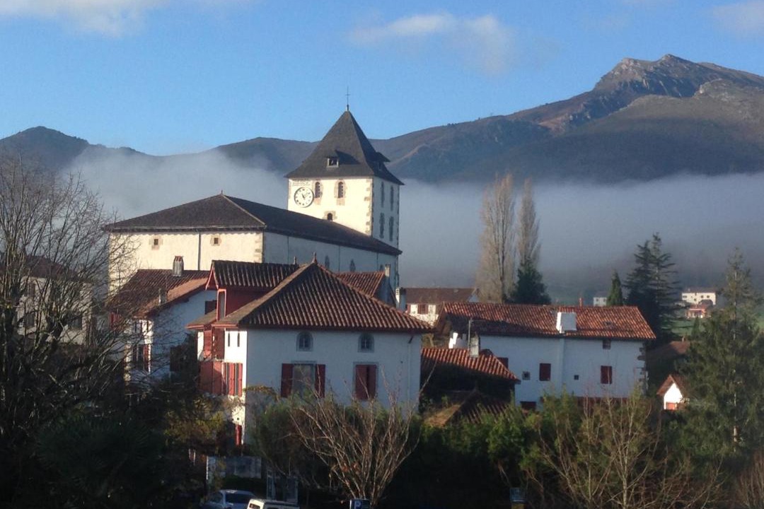 Photo of Buildings in Sare