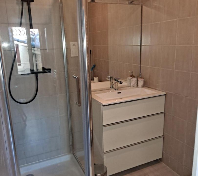 Photo of Bathroom in Rochefort