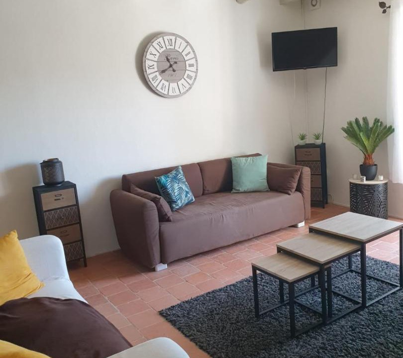 Photo of Livingroom in Conne-de-Labarde