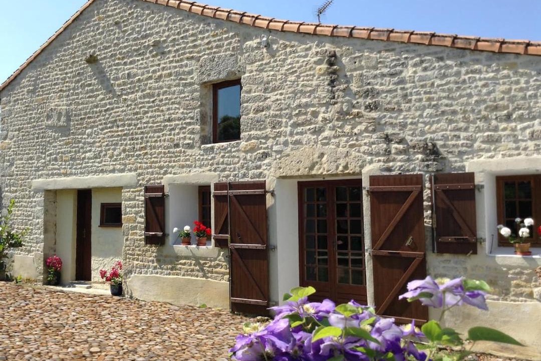 Photo of Buildings in Bouin