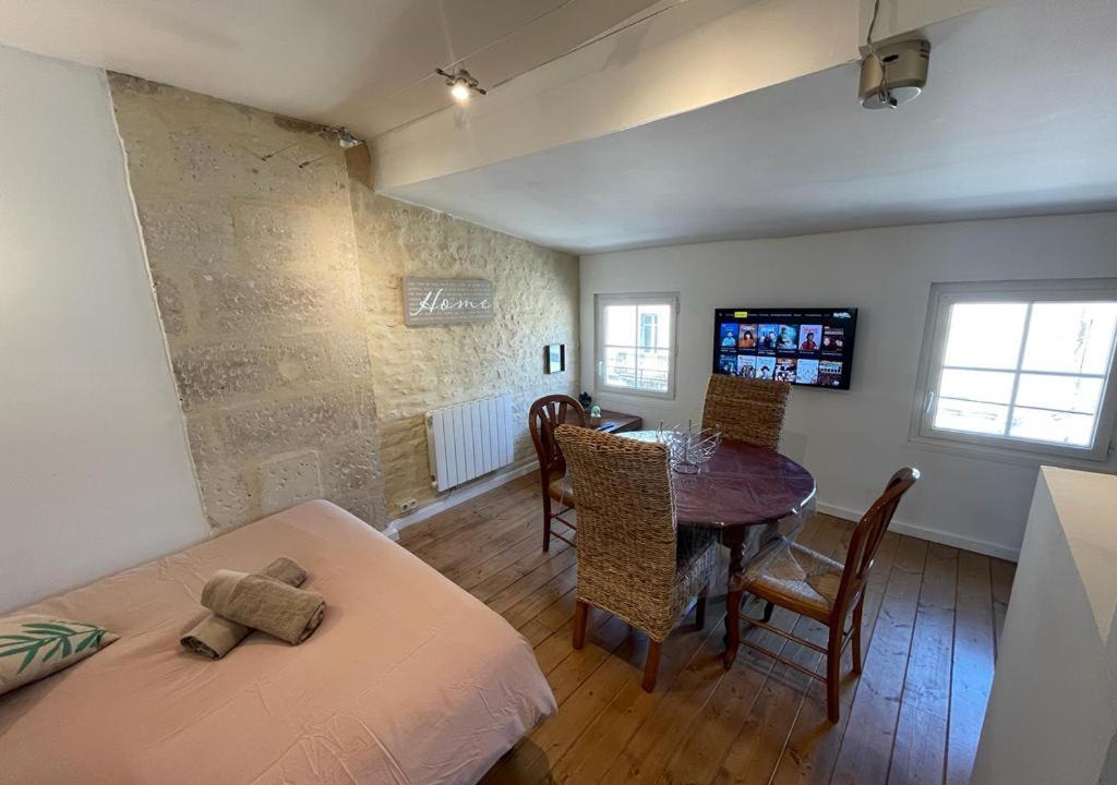 Photo of Livingroom in Centre Ville