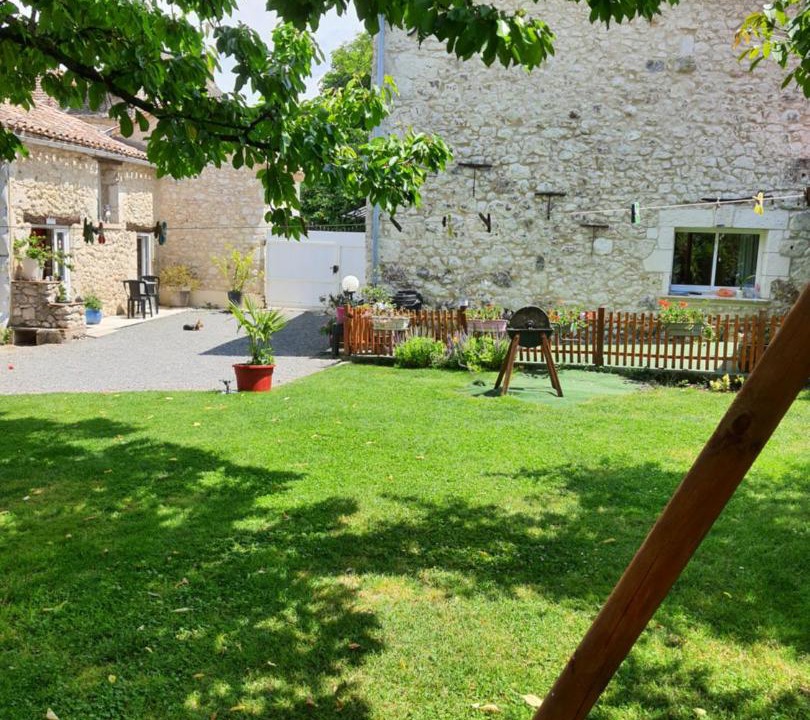 Photo of Others in Saint-Aubin-de-Lanquais
