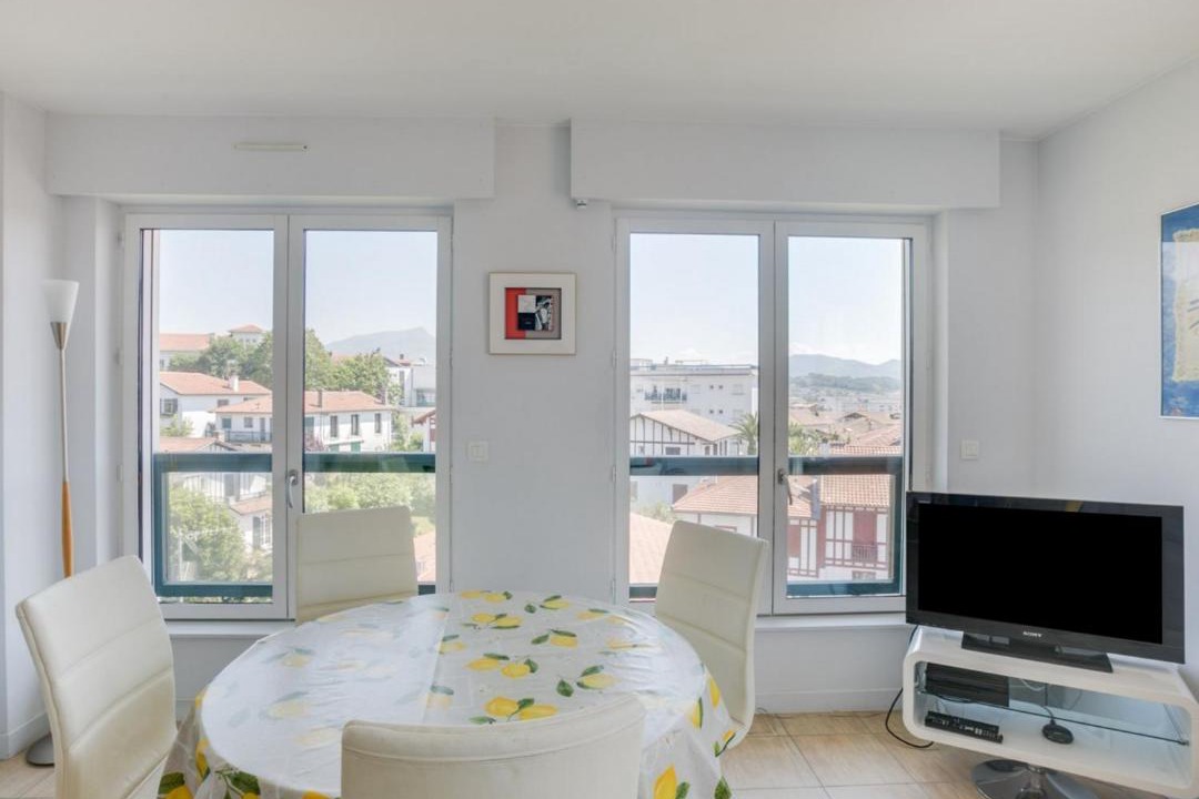 Photo of Livingroom in Saint-Jean-de-Luz City Center