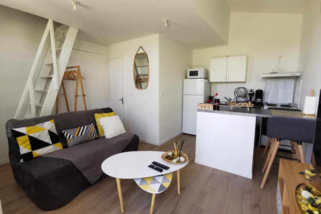 Photo of Livingroom in Begles