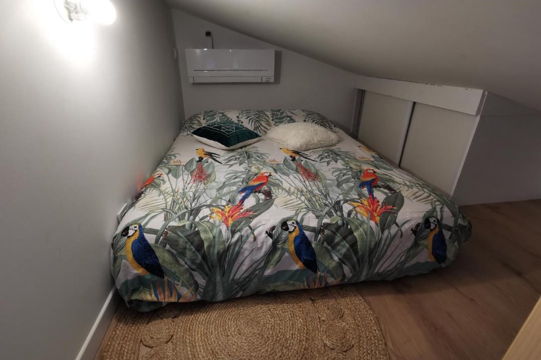 Photo of Bedroom in Begles