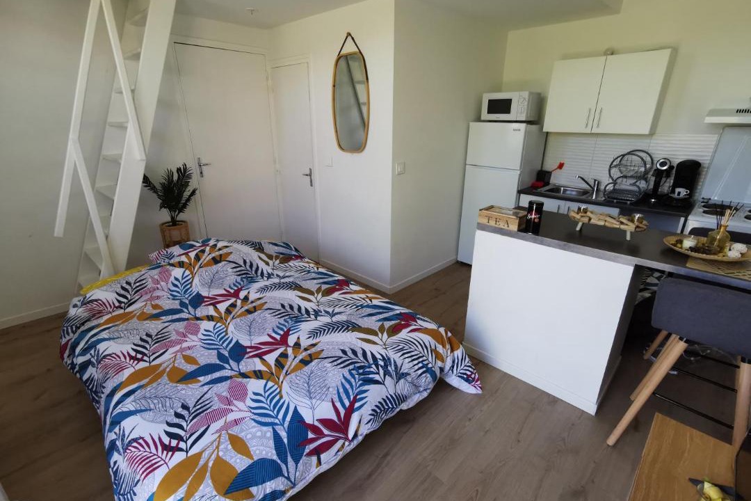Photo of Bedroom in Begles
