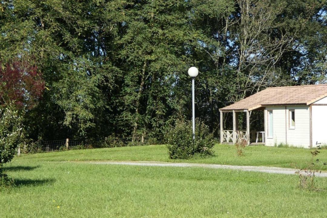 Photo of Buildings in Orist